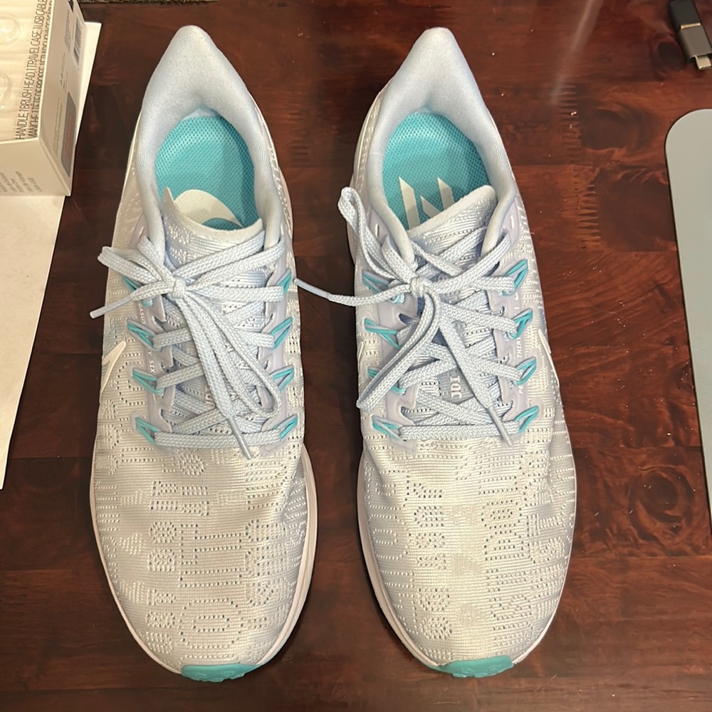 EUC Nike Air Zoom Pegasus 36 Running Shoe Grey/Hydrogen Blue